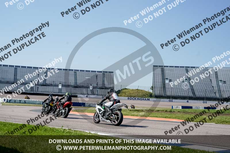 Rockingham no limits trackday;enduro digital images;event digital images;eventdigitalimages;no limits trackdays;peter wileman photography;racing digital images;rockingham raceway northamptonshire;rockingham trackday photographs;trackday digital images;trackday photos